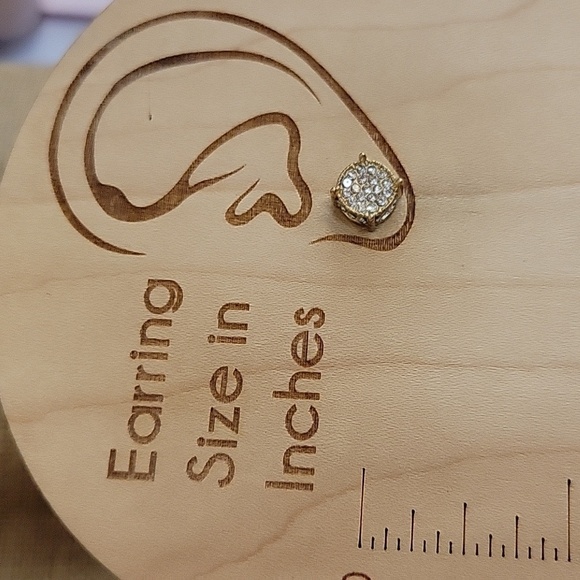 Hip Hop CZ Stud Earrings, unisex - Picture 4 of 8